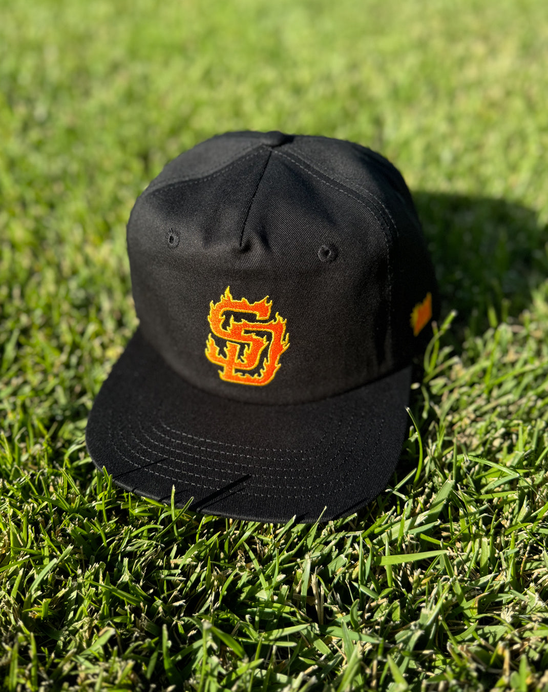 SD FLAME - SNAPBACK HAT